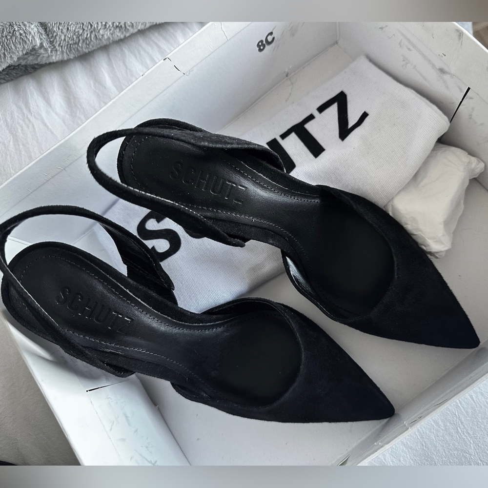 NWOT beautiful SCHUTZ pointed black 4 inch heels - Picture 3 of 4